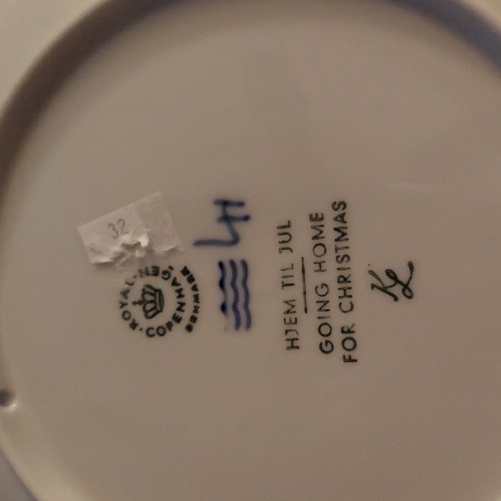Royal Copenhagen Denmark plate - Picture 5 of 5
